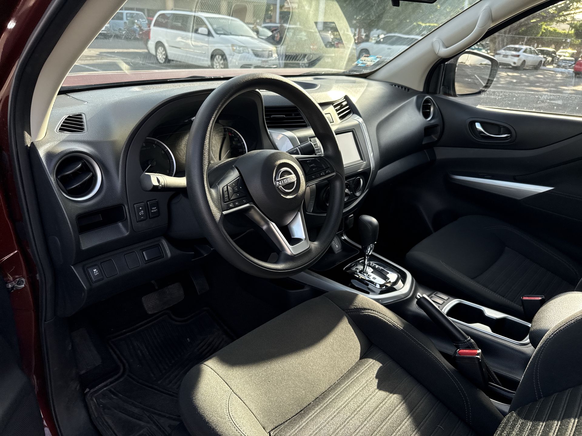 2023 Nissan FRONTIER LE TA 23