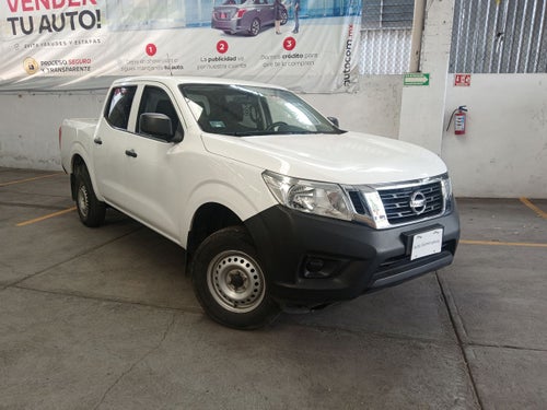 2020 Nissan NP300 DOBLE CABINA SE TM AC PAQ SEG 6VEL