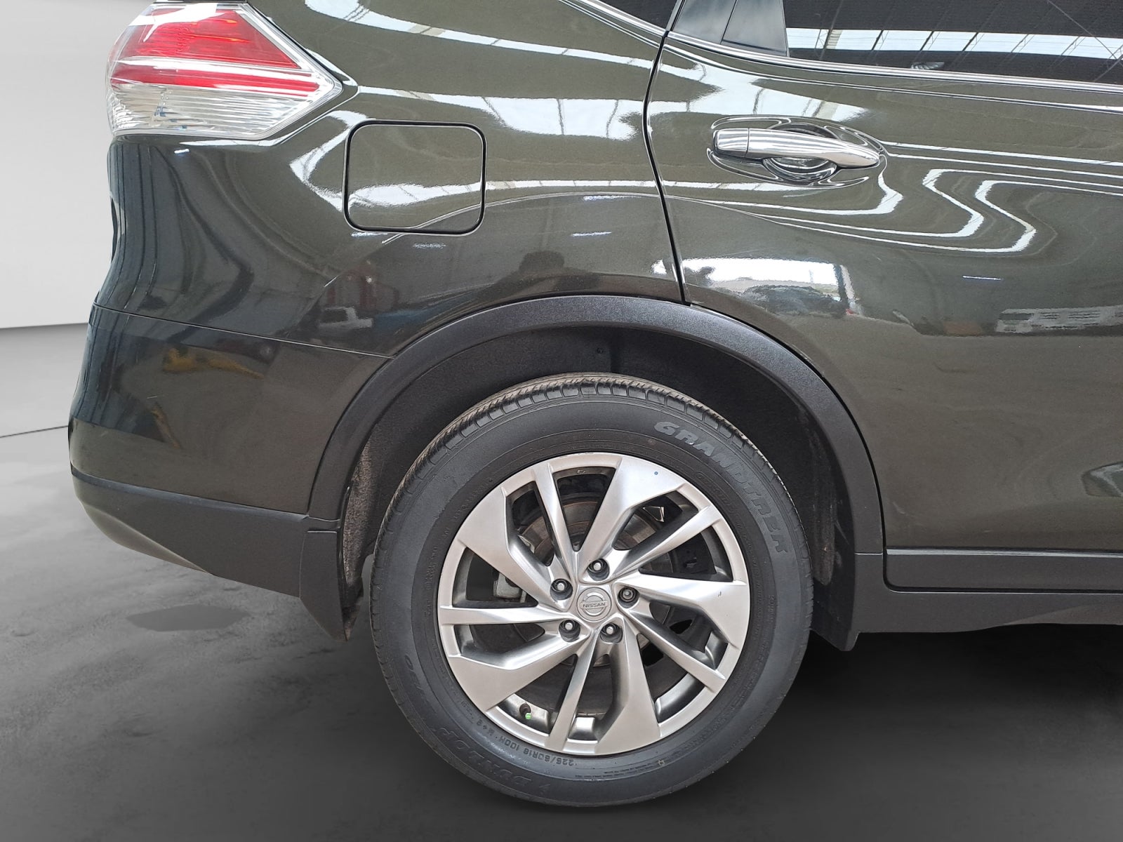 2015 Nissan X-TRAIL XTRAIL ADVANCE 2 FILAS