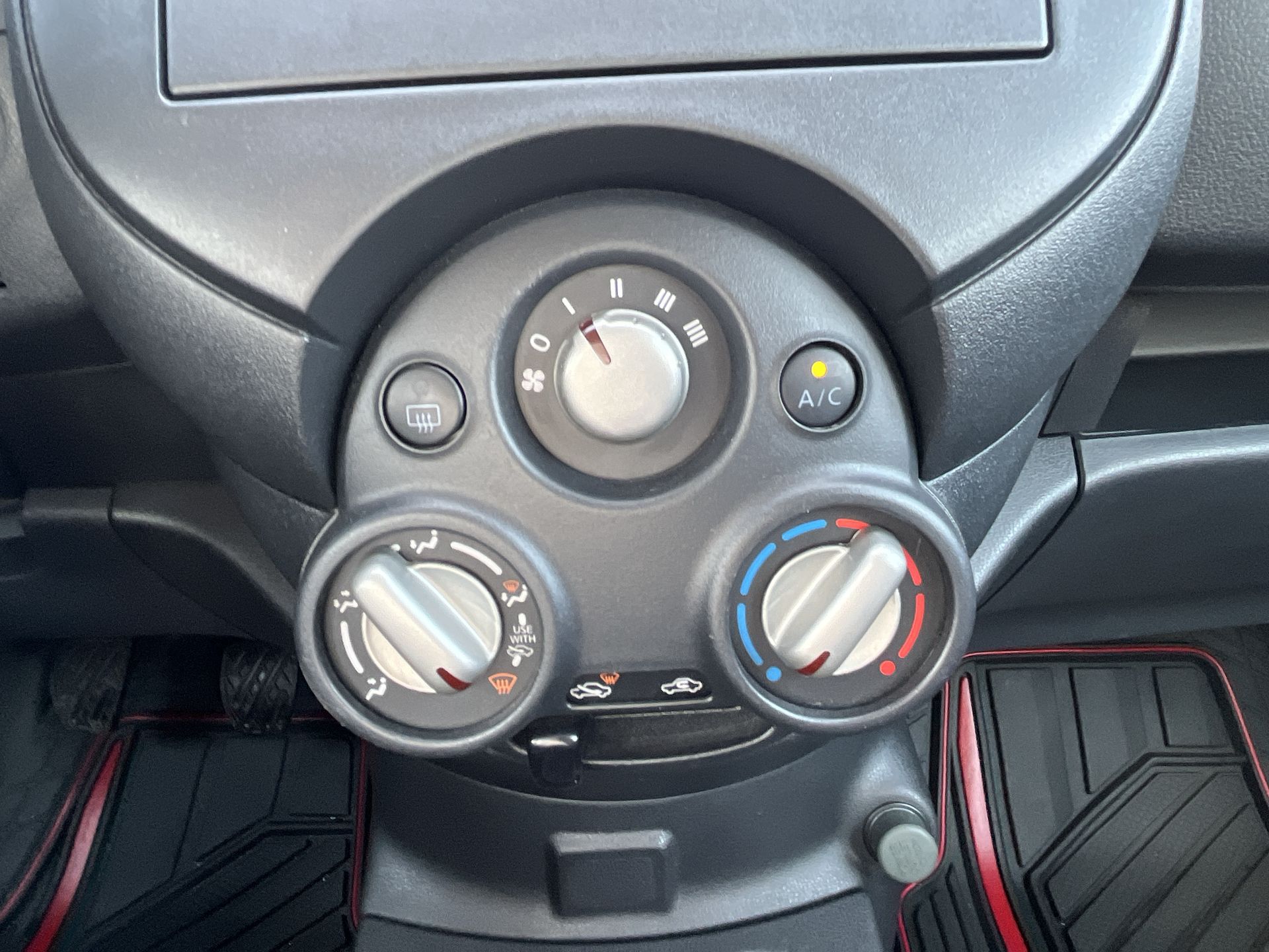 2022 Nissan VERSA MT AC 1.6L 22