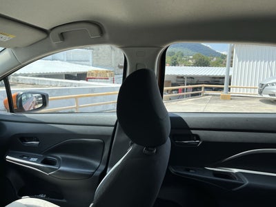 2020 Nissan VERSA ADVANCE CVT
