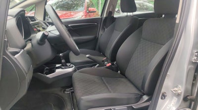 2015 Honda FIT 1.5 COOL MT