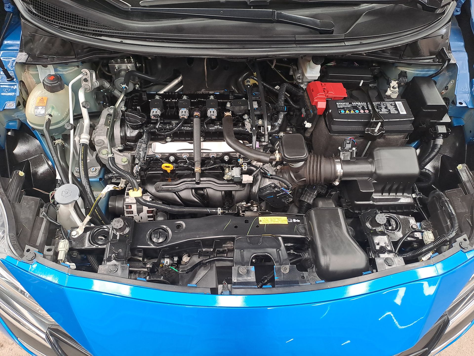 2023 Nissan VERSA ADVANCE CVT 23