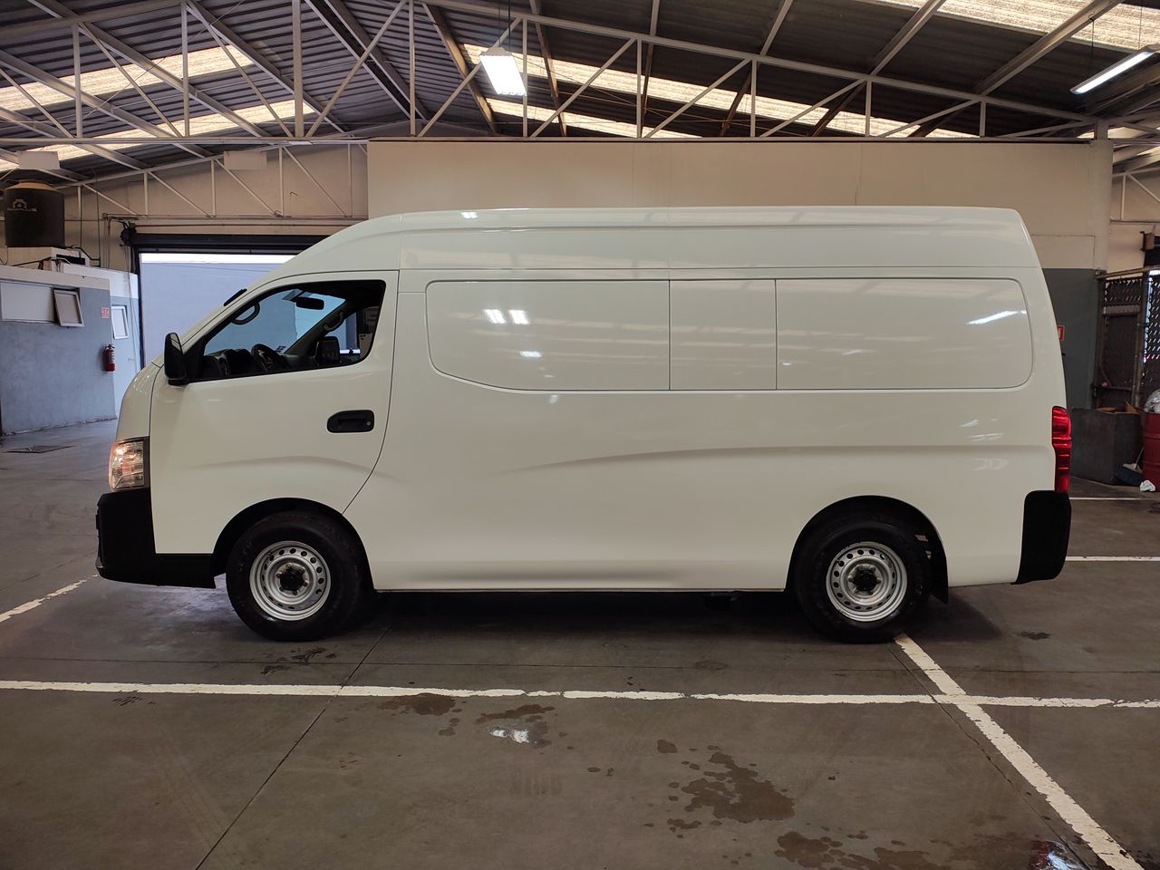 2024 Nissan NV350 PANEL AMPLIA AA 24
