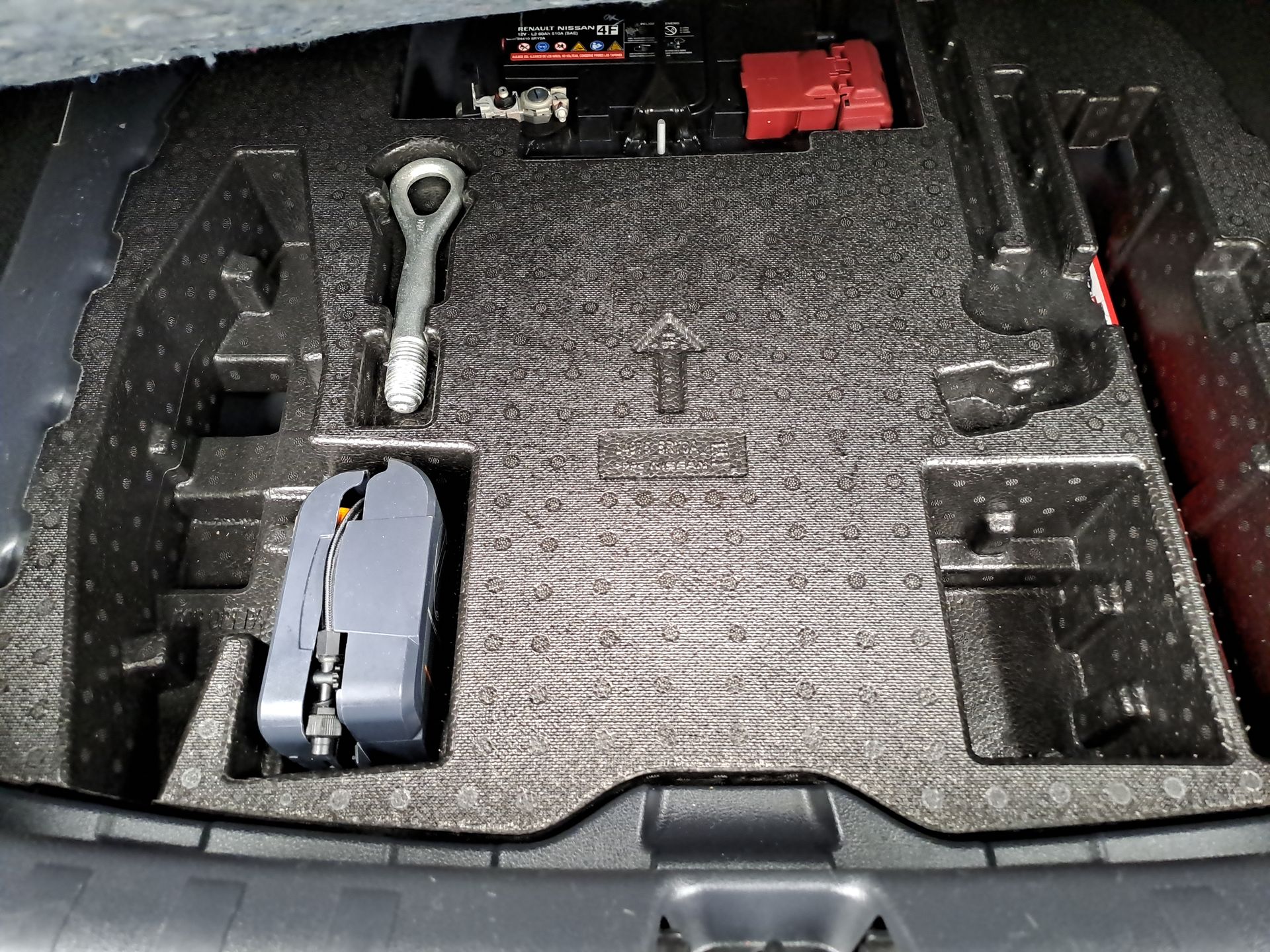 2024 Nissan KICKS PLATINUM E-POWER 24