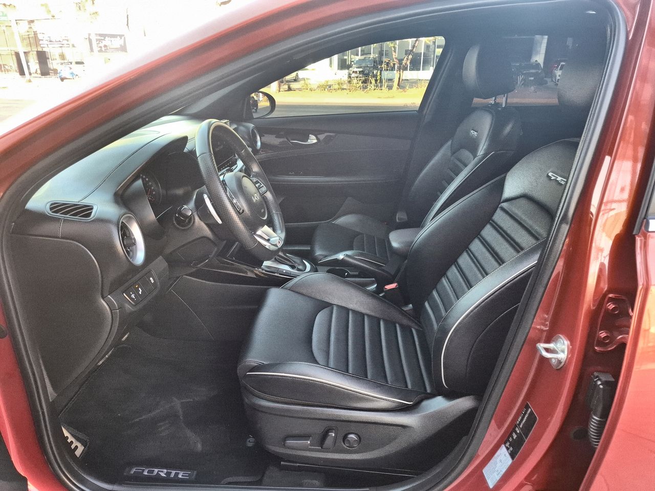 2023 Kia FORTE GT LINE