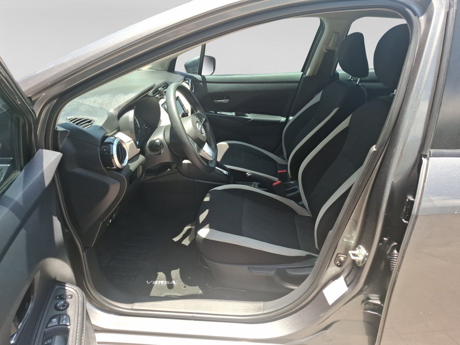 2022 Nissan VERSA VERSA ADVANCE CVT